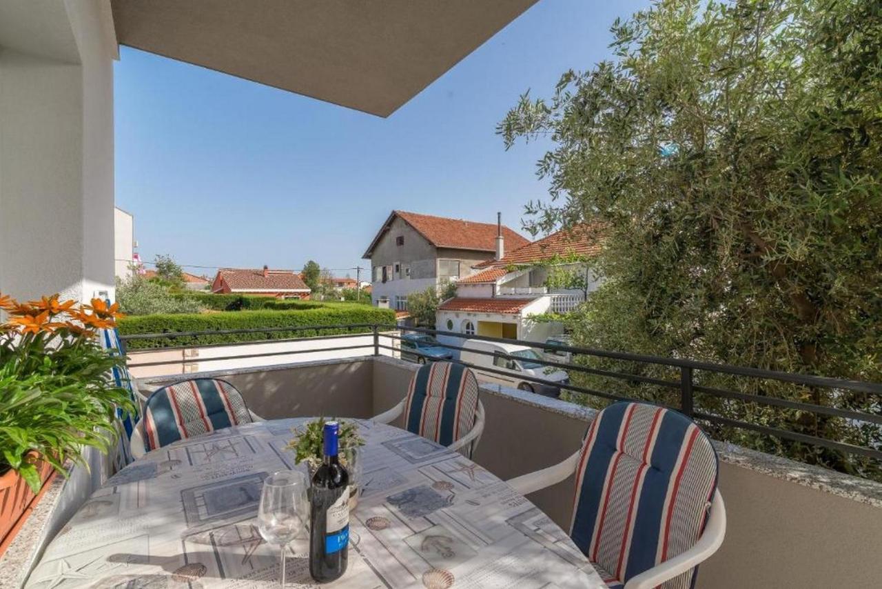Apartments Villa Odesa With Shared Pool Zadar Eksteriør billede